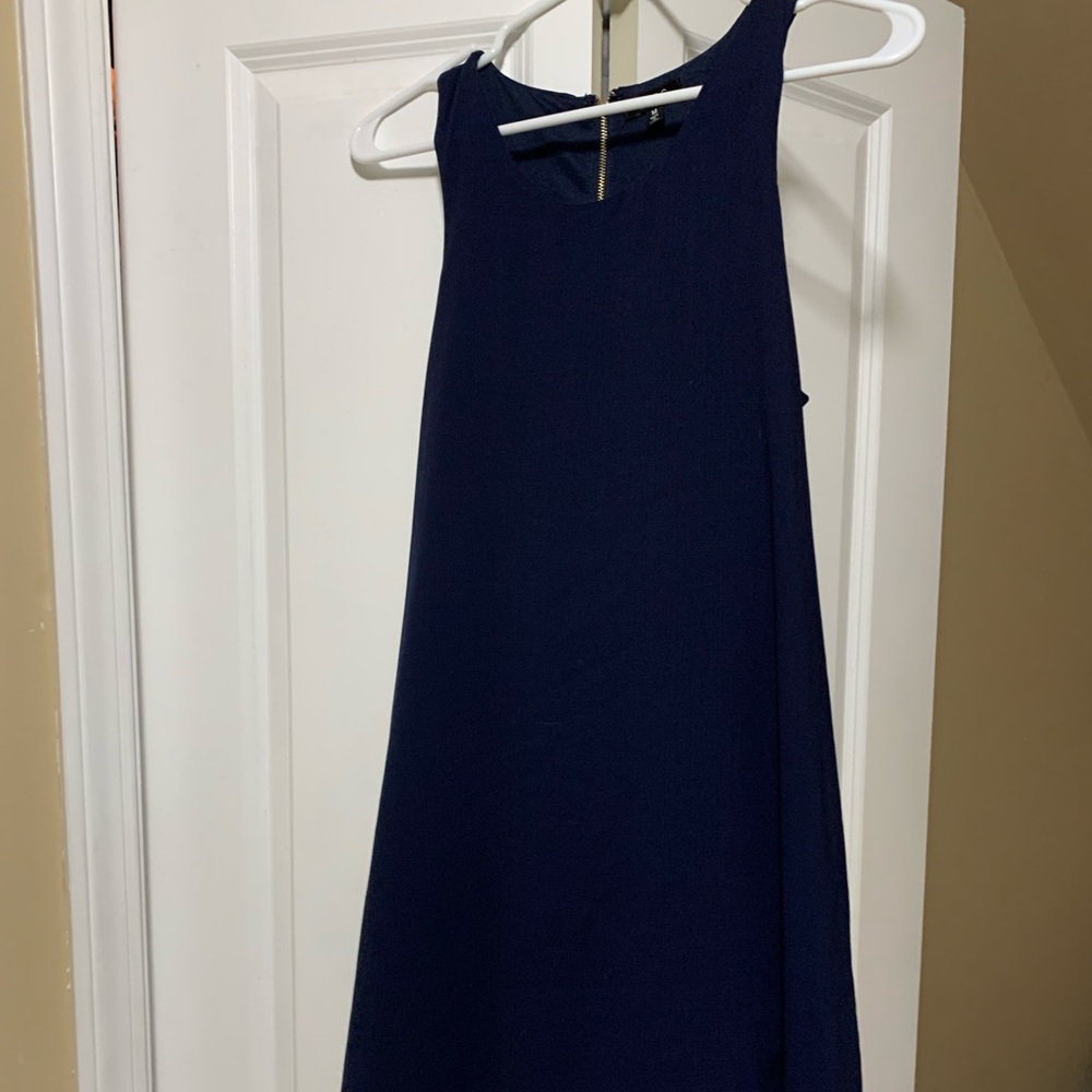 blue dress